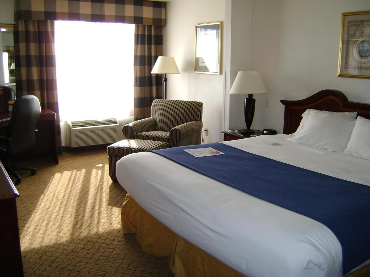 Holiday Inn Express & Suites Alliance By Ihg Buitenkant foto