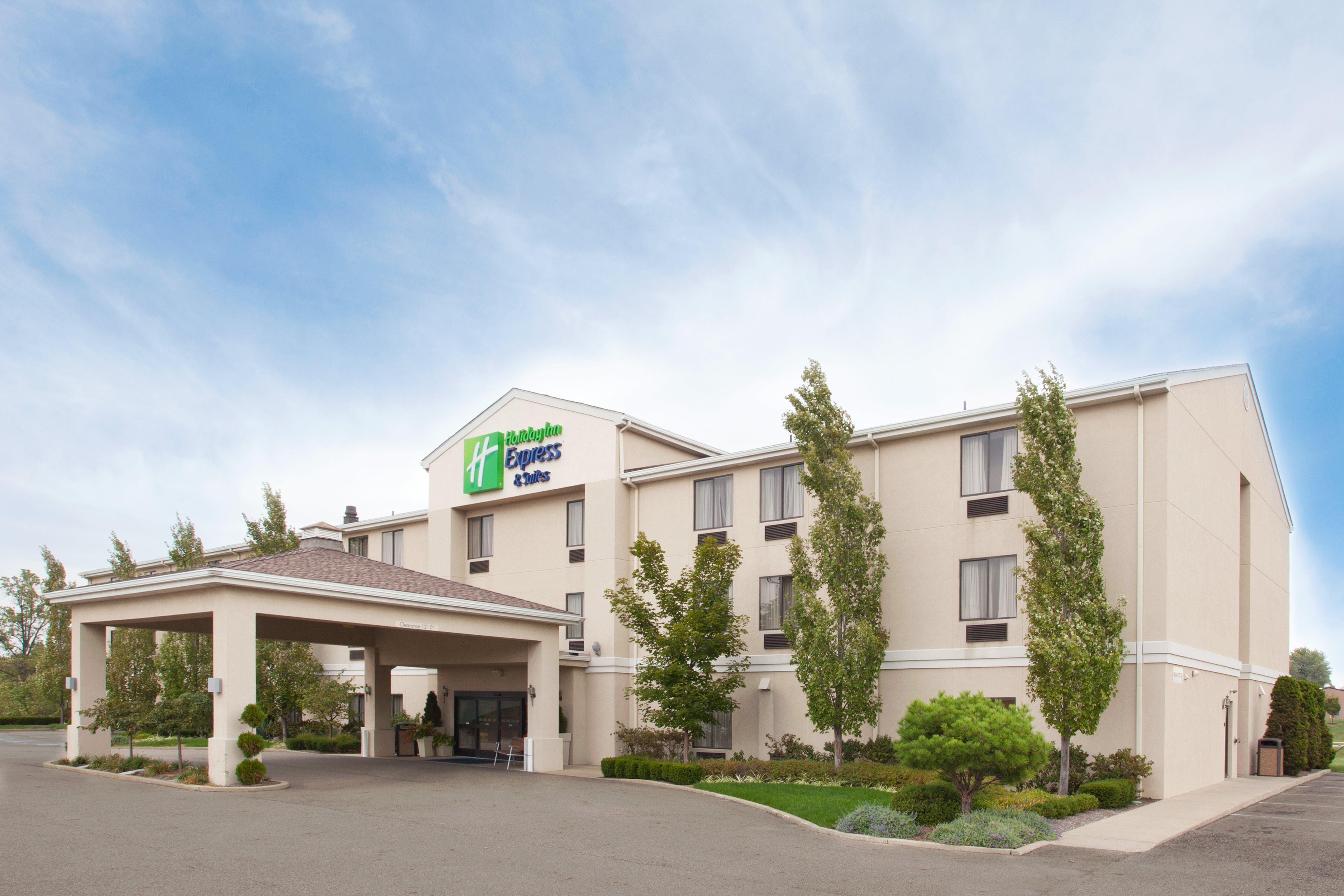 Holiday Inn Express & Suites Alliance By Ihg Buitenkant foto
