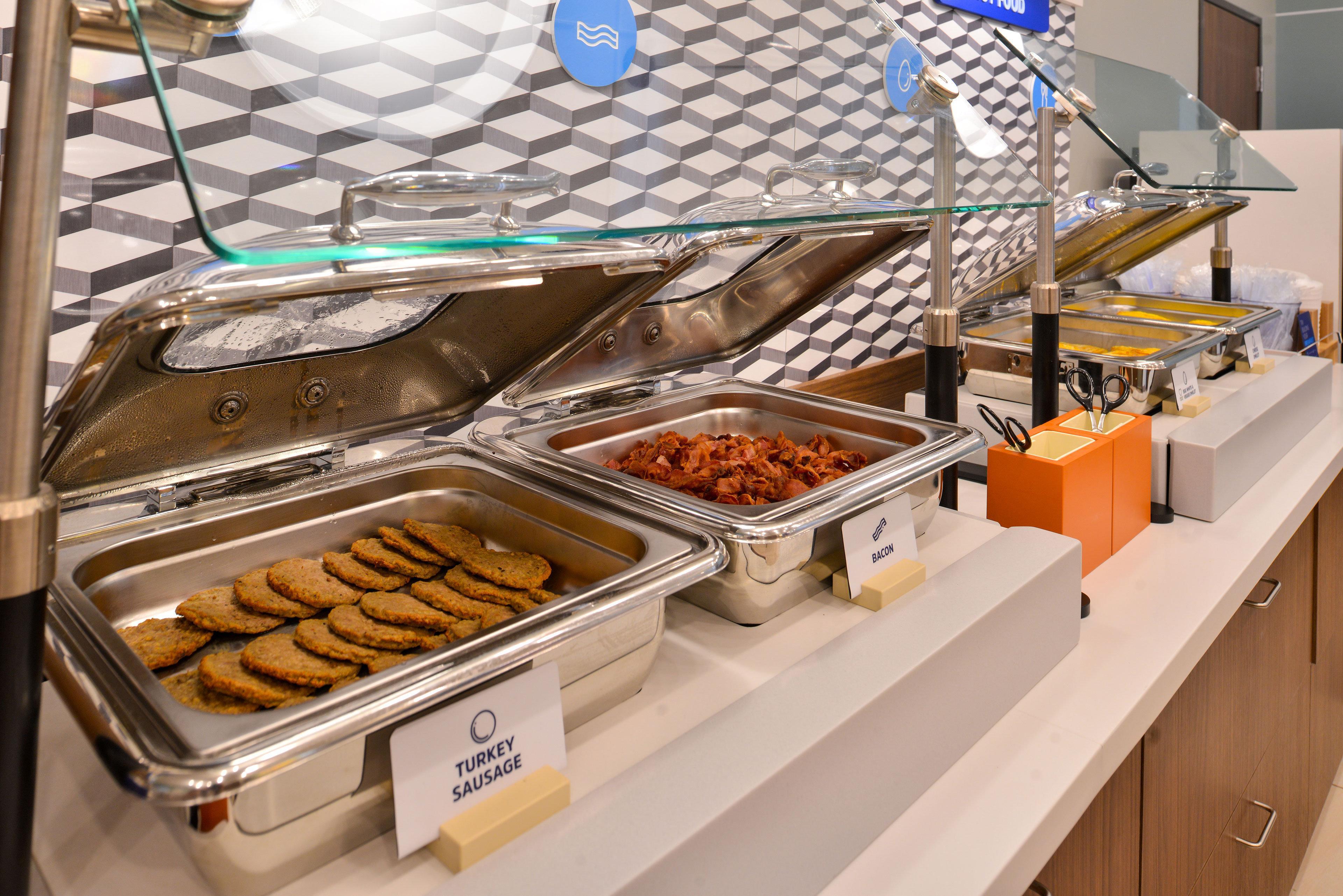 Holiday Inn Express & Suites Alliance By Ihg Buitenkant foto