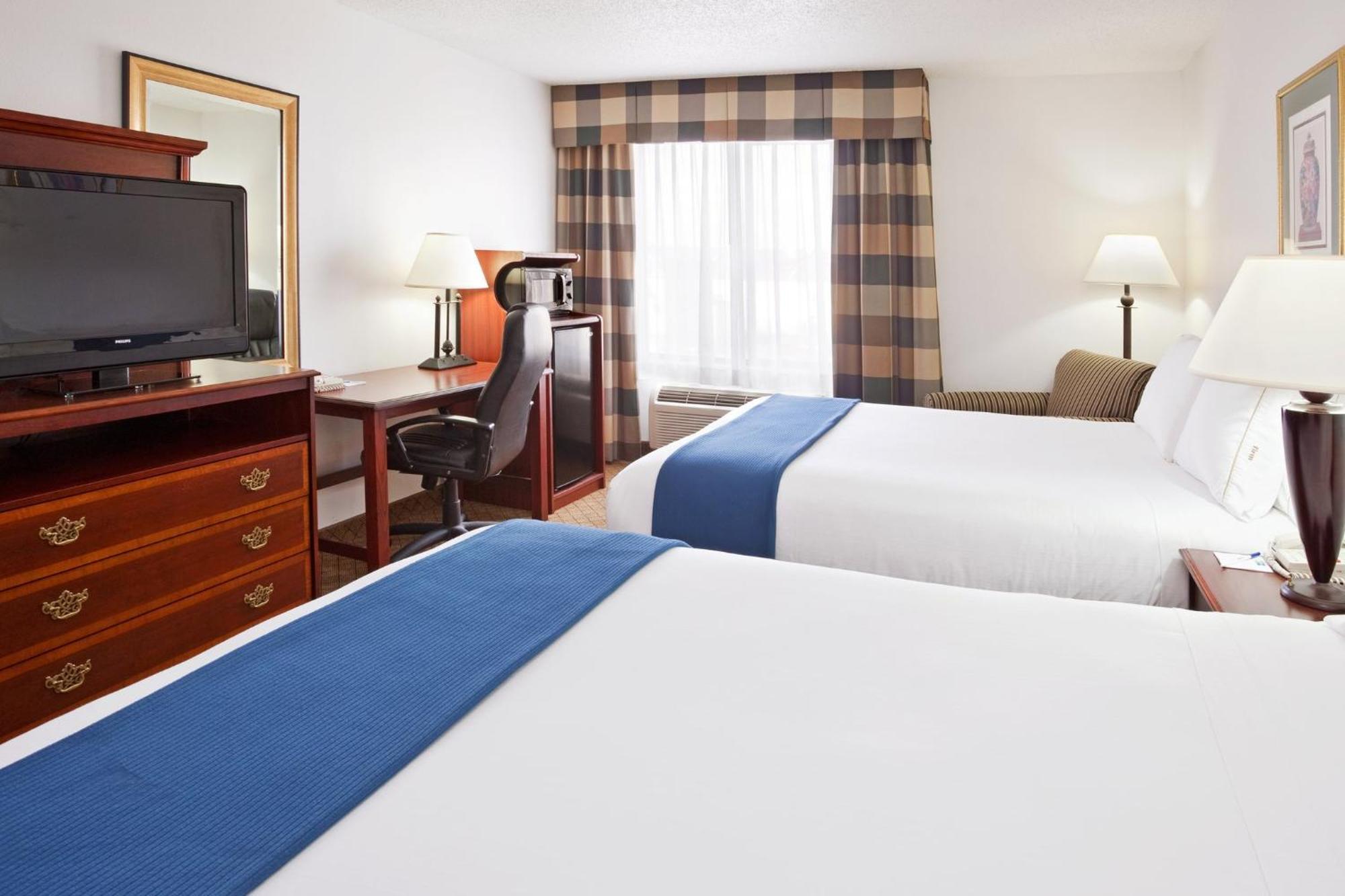 Holiday Inn Express & Suites Alliance By Ihg Buitenkant foto