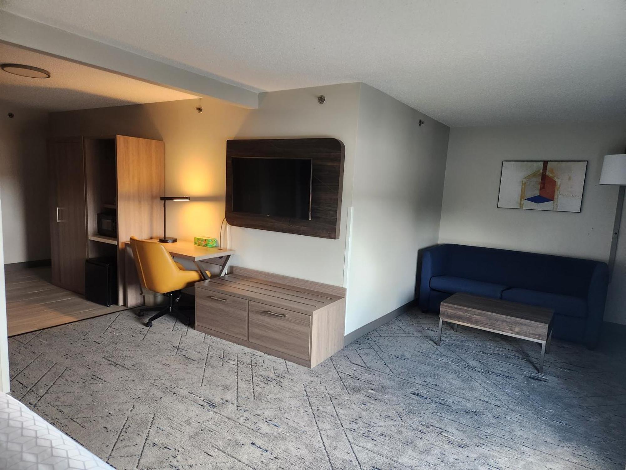 Holiday Inn Express & Suites Alliance By Ihg Buitenkant foto
