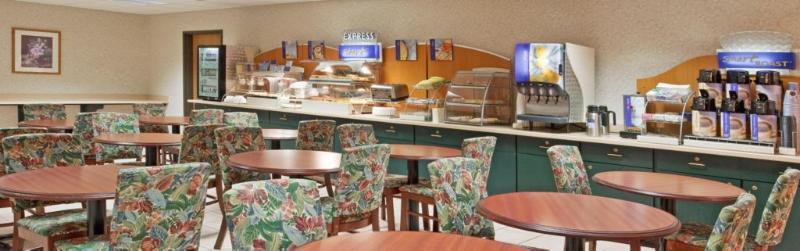 Holiday Inn Express & Suites Alliance By Ihg Buitenkant foto