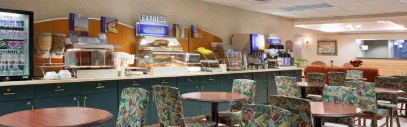 Holiday Inn Express & Suites Alliance By Ihg Buitenkant foto