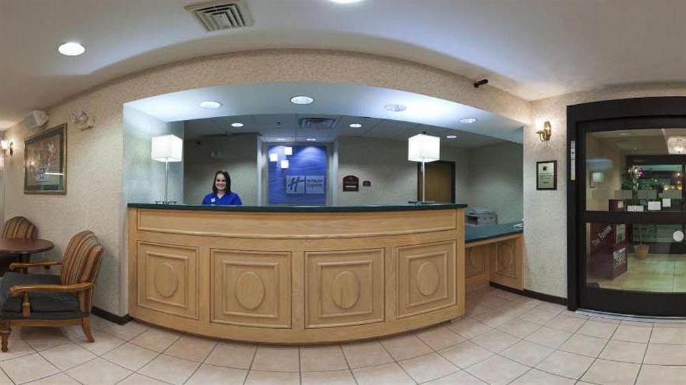 Holiday Inn Express & Suites Alliance By Ihg Buitenkant foto